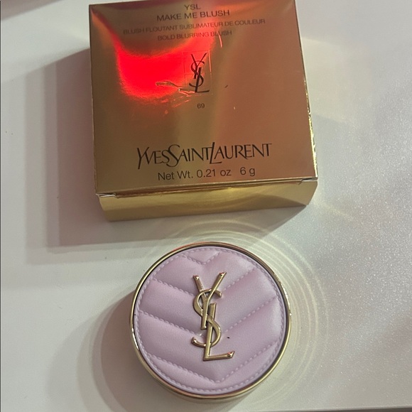 Yves Saint Laurent Pink Top Gold Compact Highlighter - Picture 3 of 3